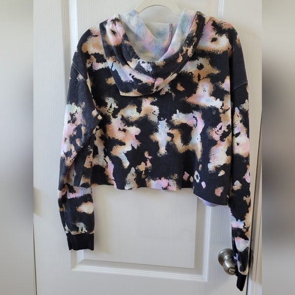 Large cropped hoodie NWT - Picture 2 of 4